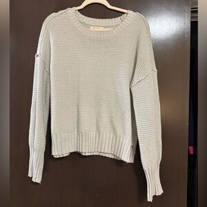 Elegant Light Gray Crew Neck Sweater
